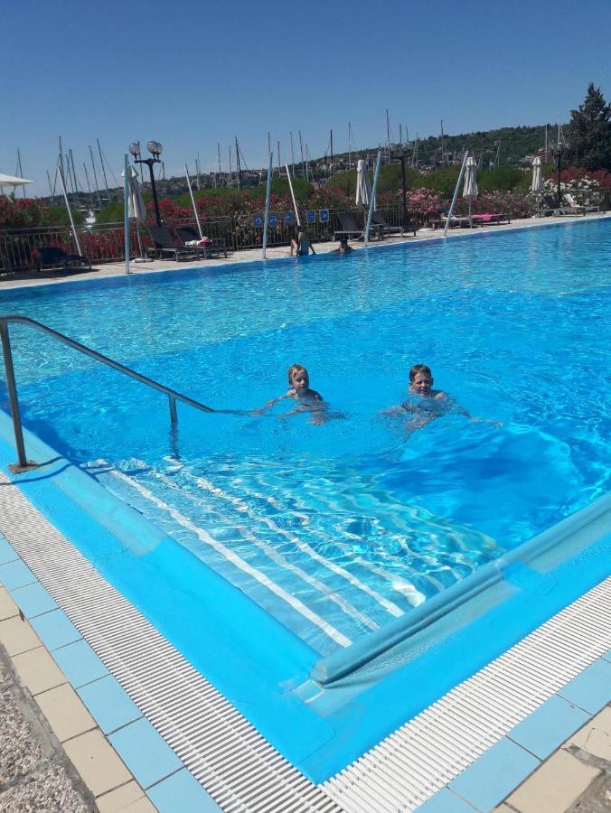 Floating Sea House Kahne Portoroz Villa Екстериор снимка