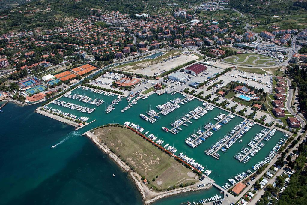 Floating Sea House Kahne Portoroz Villa Екстериор снимка