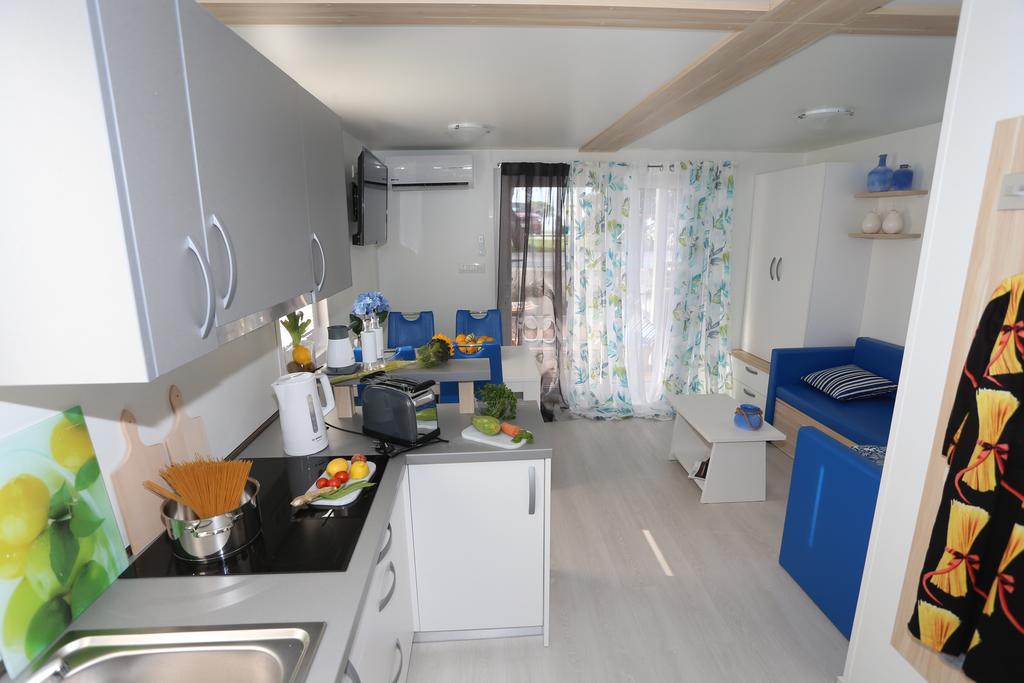 Floating Sea House Kahne Portoroz Villa Екстериор снимка
