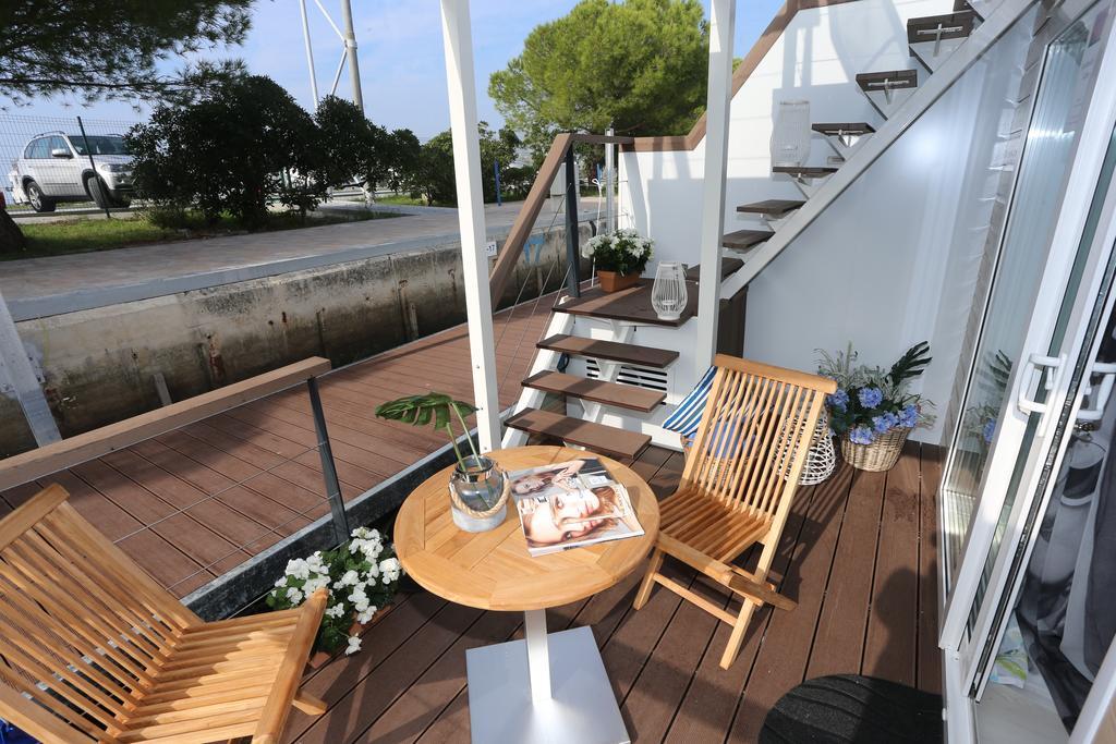 Floating Sea House Kahne Portoroz Villa Екстериор снимка