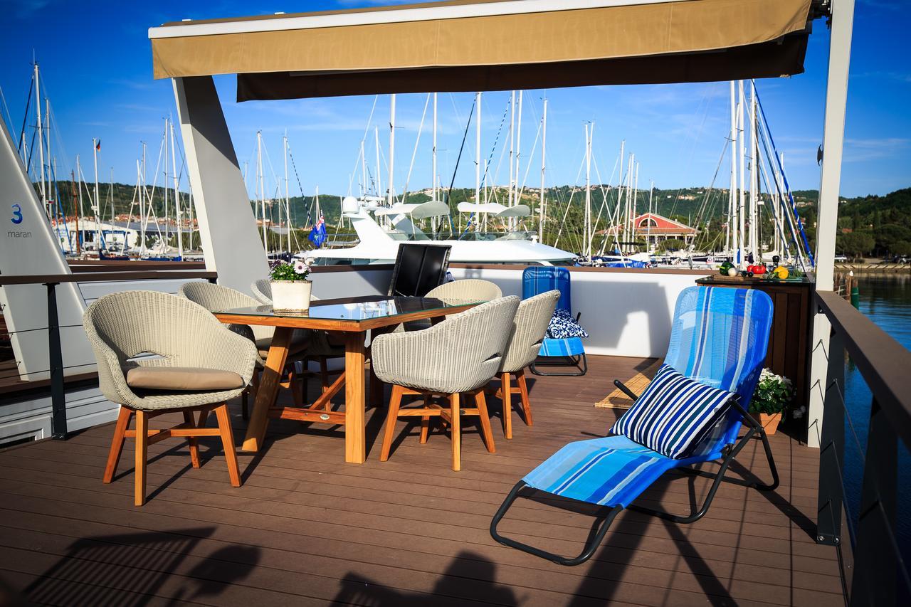 Floating Sea House Kahne Portoroz Villa Екстериор снимка